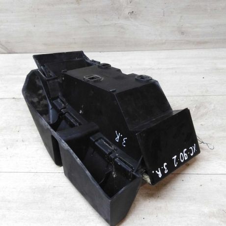 nakladka-naruznye-elementy-zadniaia-pravaia-pod-fonar-volvo-xc90-rest-art-43495-big-2