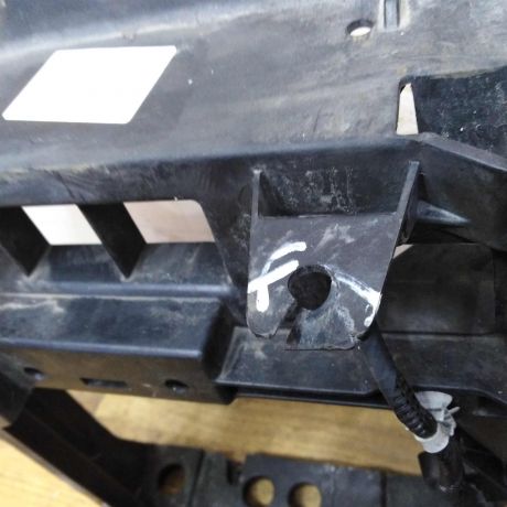 panel-peredniaia-televizor-mazda-3-bl-art-43585-big-5