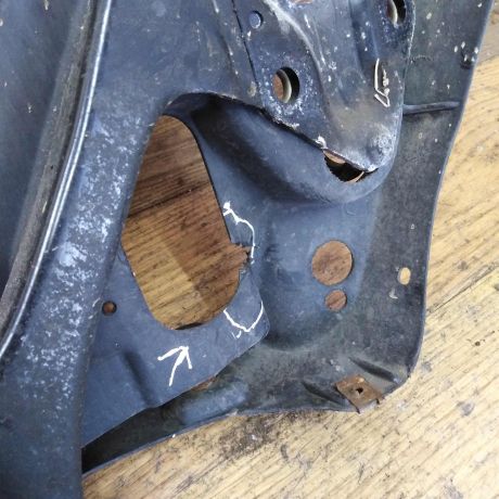 peredniaia-panel-televizor-volkswagen-passat-b5-defekt-art-43639-big-7