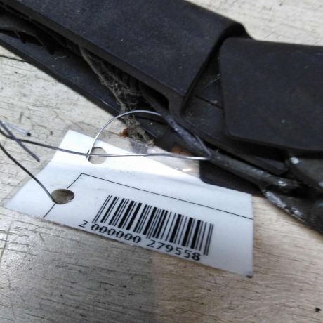 povodok-stekloocistitelia-zadnii-universal-ford-focus-2-art-44009-big-1