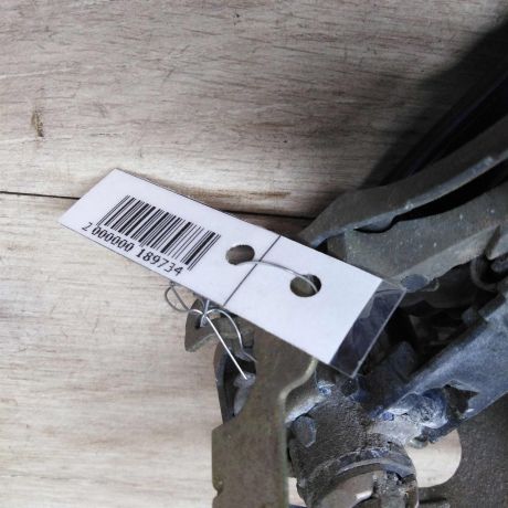 rucka-naruznaia-zadniaia-levaia-otkryvanii-dveri-volkswagen-passat-b5-gp-ostatok-1-st-zadniaia-levaia-art-44048-big-1