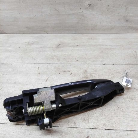 rucka-dveri-zadniaia-pravaia-hyundai-i30-xetcbek-art-44286-big-1