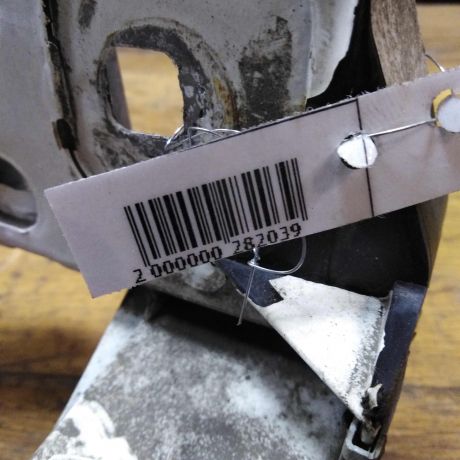 peredniaia-panel-televizor-ford-focus-3-rest-17gv-ne-original-defekt-kreplenii-art-44302-big-4