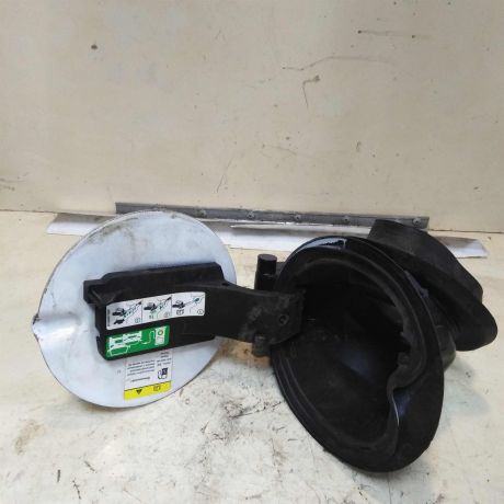 liucok-benzobaka-ford-focus-3-rest-17gv-universal-art-44336-big-1