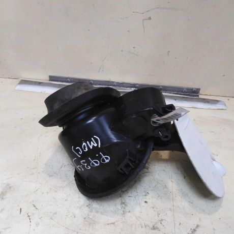 liucok-benzobaka-ford-focus-3-rest-17gv-universal-art-44336-big-4