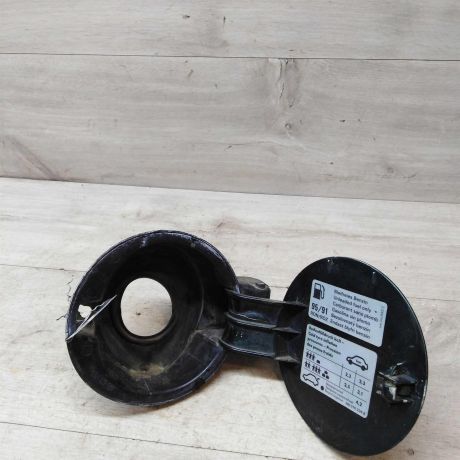 liucok-benzobaka-sedan-volkswagen-passat-b5-art-46159-big-2