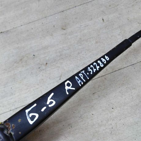 povodok-stekloocistitelia-pravyi-volkswagen-passat-b5-99gv-art-46263-big-1