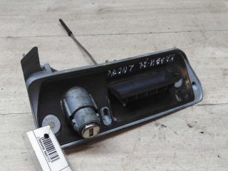 rucka-dveri-zadnei-levoi-zamok-volkswagen-caddy-iii-art-46302