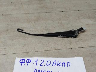 povodok-stekloocistitelia-zadnego-ford-focus-1-art-46363