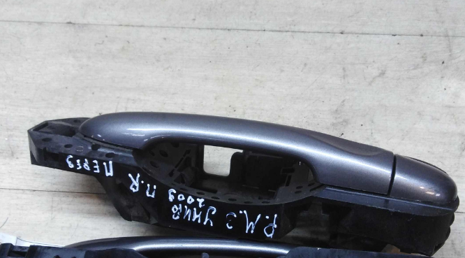 rucka-naruznaia-peredniaia-pravaia-dveri-renault-megane-iii-art-46387-big-0