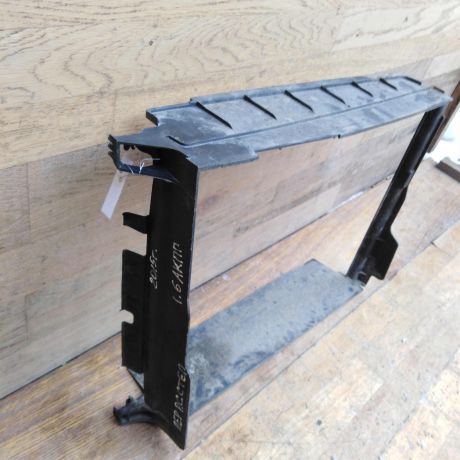 peredniaia-panel-televizor-renault-sandero-stepway-art-46922-big-2