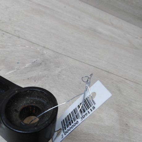 povodok-stekloocistitelia-pravyi-nissan-almera-iii-g15-art-47233-big-1