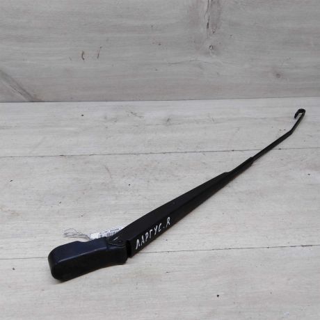 povodok-stekloocistitelia-pravyi-lada-largus-art-48034-big-0