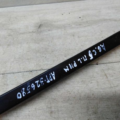 molding-levyi-lobovogo-stekla-audi-a6-c5-art-48386-big-1