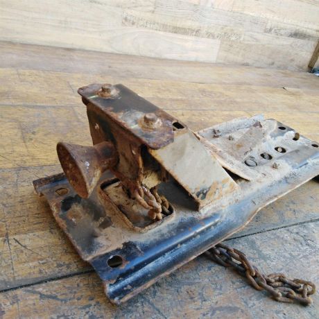 kreplenie-zapasnogo-kolesa-great-wall-hover-h5-art-48719-big-1