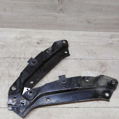 peredniaia-panel-televizor-pravaia-cast-volkswagen-polo-sedan-art-49732-big-2