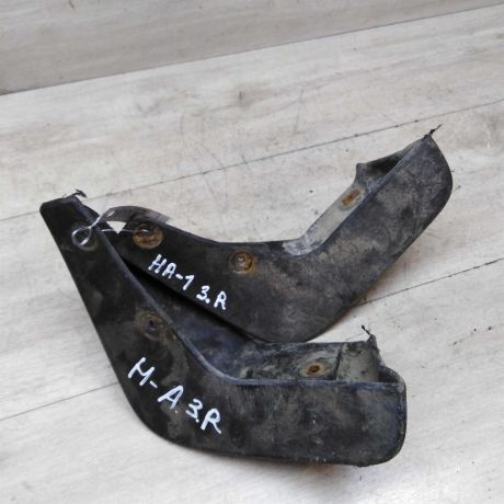 bryzgovik-zadnii-pravyi-nissan-almera-ii-n16-art-49854-big-2