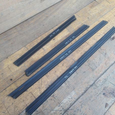 molding-dveri-niznii-komplekt-audi-100-c4-art-50013-big-4