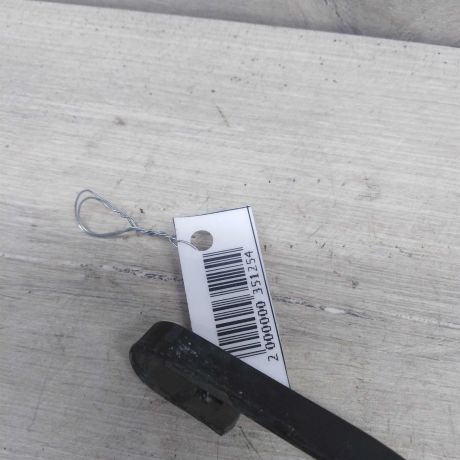 povodok-stekloocistitelia-levyi-hyundai-elantra-iii-xd-2-art-50522-big-1