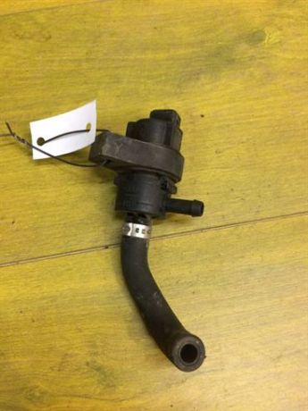 klapan-ventiliacii-toplivnogo-baka-audi-a6-c5-allroad-078133517h-art-10659-big-0
