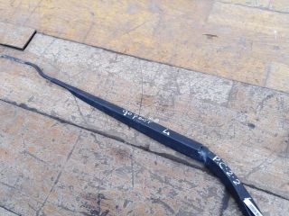 povodok-stekloocistitelia-levyi-renault-scenic-2-art-52040