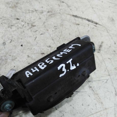 rucka-naruznaia-otkryvaniia-dveri-zadniaia-levaia-audi-a4-b5-do-rest-art-52544-big-1