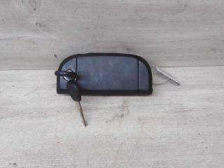 rucka-dveri-raspasnoi-volkswagen-transporter-t4-pravaia-art-53759