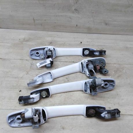 rucka-dveri-naruznaia-mazda-3-bk-sedan-art-54196-big-1