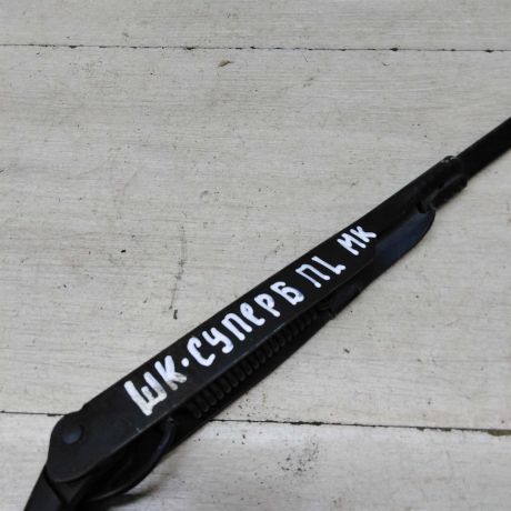 povodok-stekloocistitelia-levyi-skoda-superb-2002-gv-art-55138-big-1