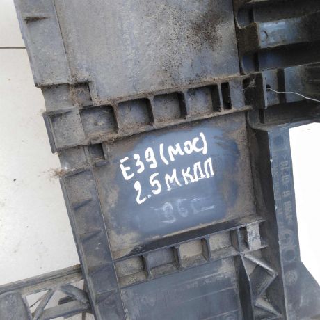 peredniaia-panel-bmw-e39-28i-mkpp-art-55881-big-4