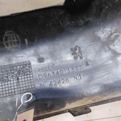 nakladka-na-perednii-bamper-pravaia-peugeot-307-ca2-art-56109-big-2