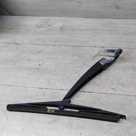 povodok-stekloocistitelia-kryski-bagaznika-ford-focus-3-xetcbek-iff3-art-56468-big-0