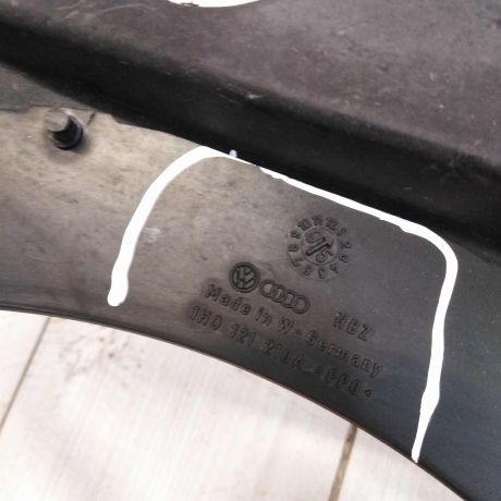 peredniaia-panel-televizor-volkswagen-golf-3-volkswagen-vento-art-57091-big-3