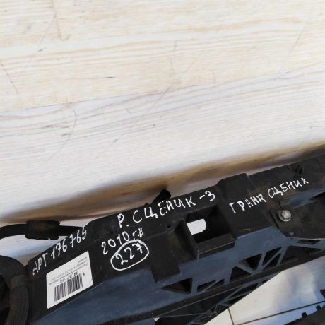 peredniaia-panel-televizor-renault-grand-scenic-3-art-57216-big-5