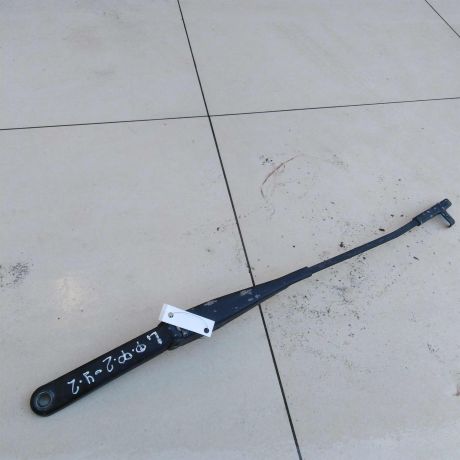 povodok-stekloocistitelia-levyi-ford-focus-2-rest-art-57355-big-0