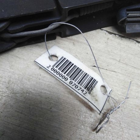 povodok-stekloocistitelia-kryski-bagaznika-renault-grand-scenic-3-art-57547-big-1