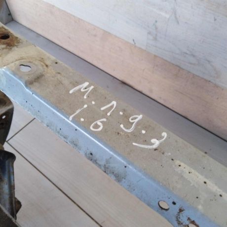 peredniaia-panel-televizor-mitsubishi-lancer-9-defekt-art-57548-big-3