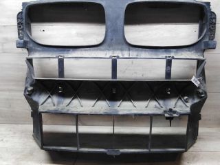 peredniaia-panel-televizor-bmw-x5-ii-e70-do-rest-defekt-art-57951