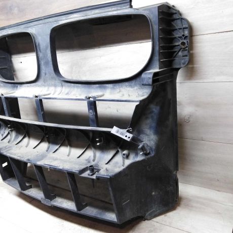 peredniaia-panel-televizor-bmw-x5-ii-e70-do-rest-defekt-art-57951-big-4