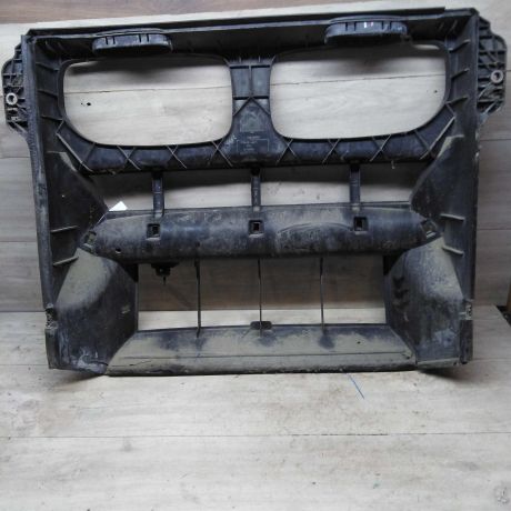 peredniaia-panel-televizor-bmw-x5-ii-e70-do-rest-defekt-art-57951-big-3