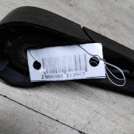 povodok-stekloocistitelia-kryski-bagaznika-volkswagen-golf-plus-art-58386-big-3