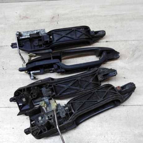 rucka-dveri-zadniaia-levaia-naruznaia-ford-focus-1-art-58668-big-2