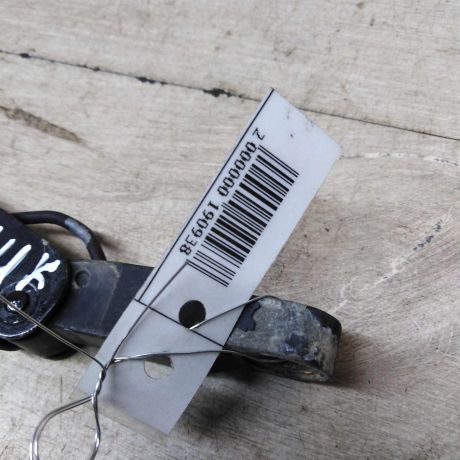 povodok-stekloocistitelia-kryski-bagaznika-hyundai-elantra-iii-xd-xetcbek-art-59203-big-1