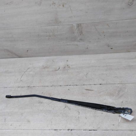 povodok-stekloocistitelia-kryski-bagaznika-hyundai-elantra-iii-xd-xetcbek-art-59203-big-2