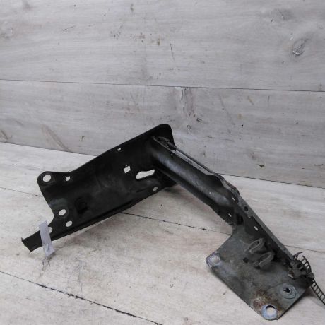 peredniaia-panel-televizor-levaia-cast-audi-80-b3-art-59302-big-0