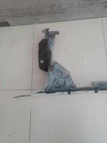 peredniaia-panel-televizor-mazda-millenia-art-60582-big-8