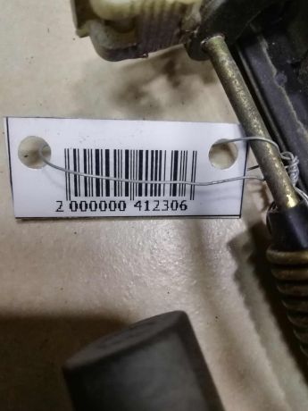 rucka-naruznaia-otkryvaniia-dveri-mazda-millenia-art-61010-big-2