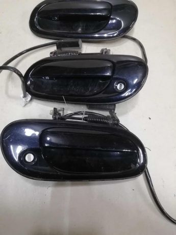 rucka-naruznaia-otkryvaniia-dveri-mazda-millenia-art-61010-big-6