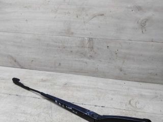 povodok-stekloocistitelia-lobovogo-stekla-levyi-volkswagen-passat-b6-19tdi-mkpp-27-art-61076