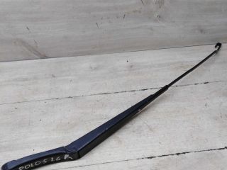 povodok-stekloocistitelia-pravyi-volkswagen-polo-v-sedan-art-61396